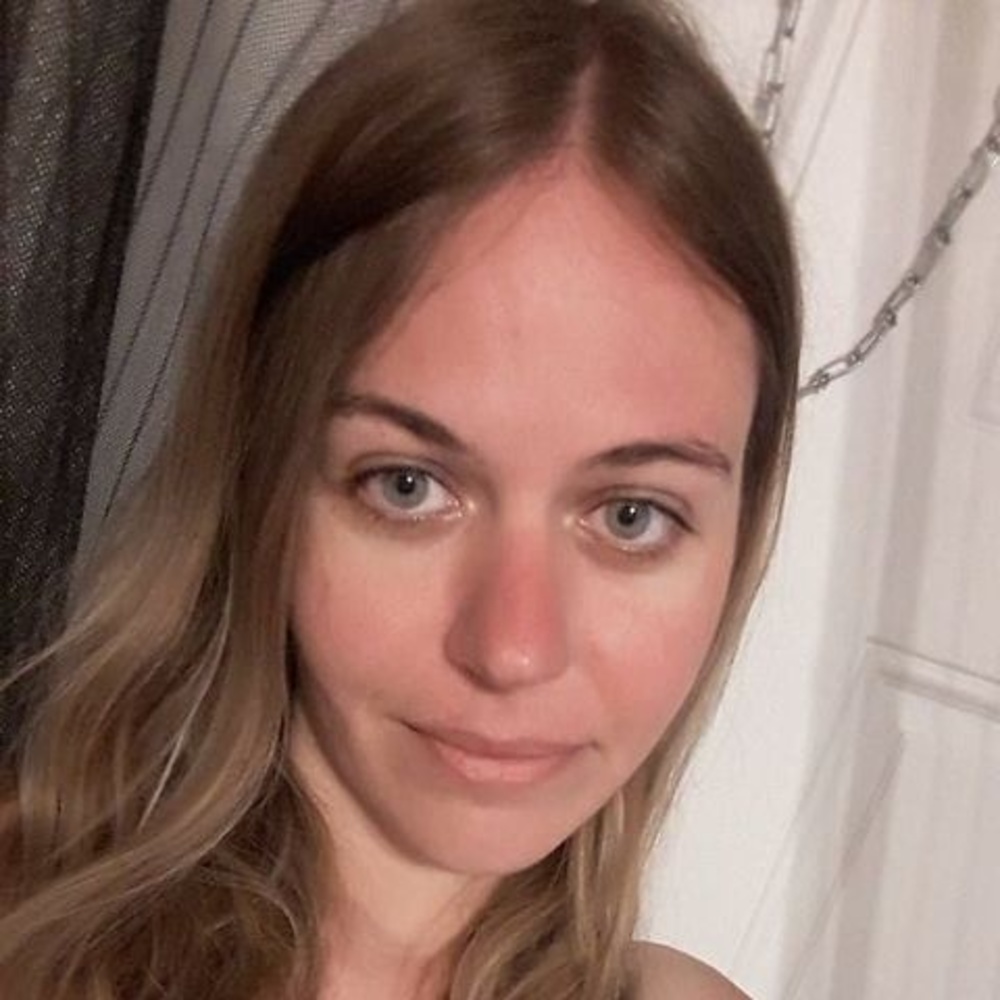 Meet your Posher, Rebecca